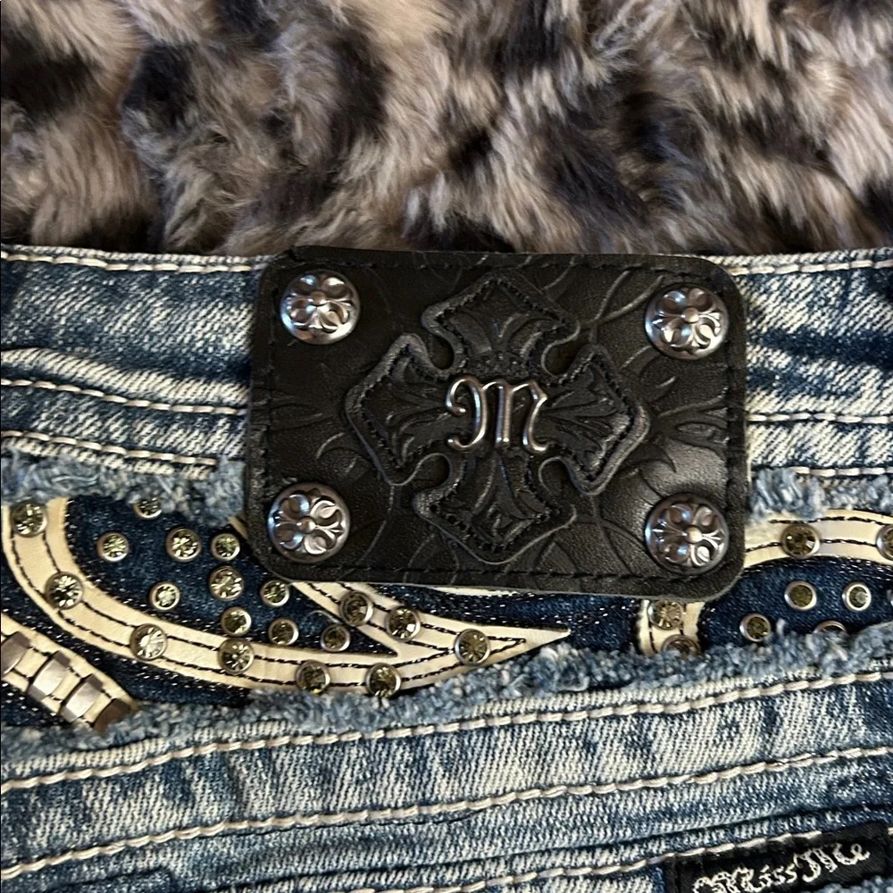 Miss Me 30 NWOT Blue Denim Jeans - Picture 5 of 16